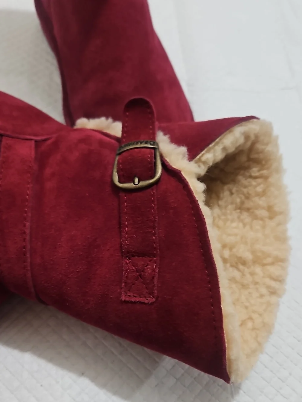 BearPaw Women's Burgundy Suede Shearling Boots Sz 8